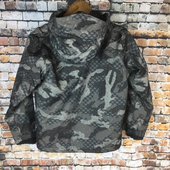 DC Women's Snowboard Jacket - Picture 2 of 8